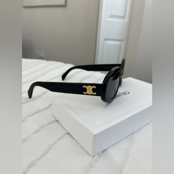 Celine Triomphe Oval Sunglasses Black - Picture 3 of 5